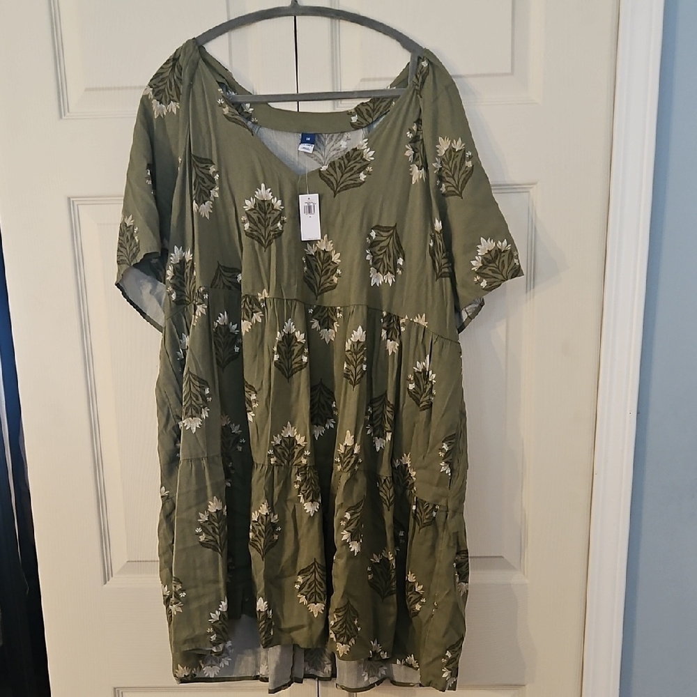 Old Navy Green Floral Dress